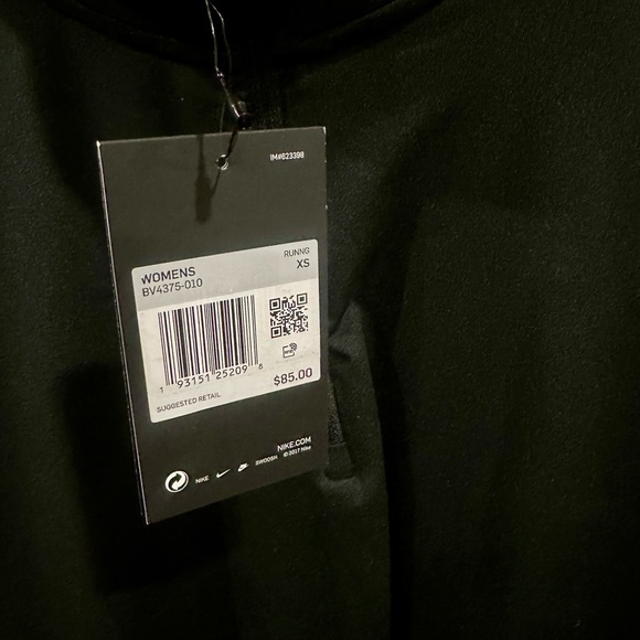 Nike Element - Picture 4 of 4